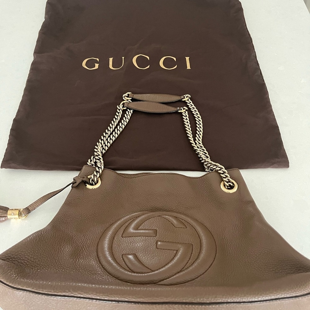 Gucci Soho chain medium brown calfskin leather tote